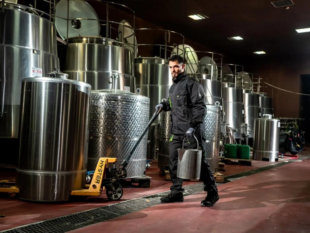 stensogr, black Friday, ρουχα εργασίας 