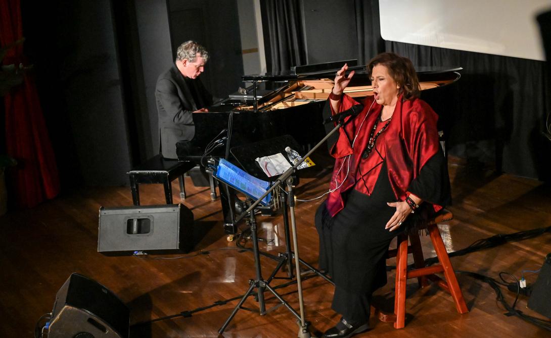 μαρια φαραντουρη