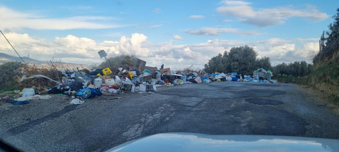 κορακοβούνι σκουπίδια