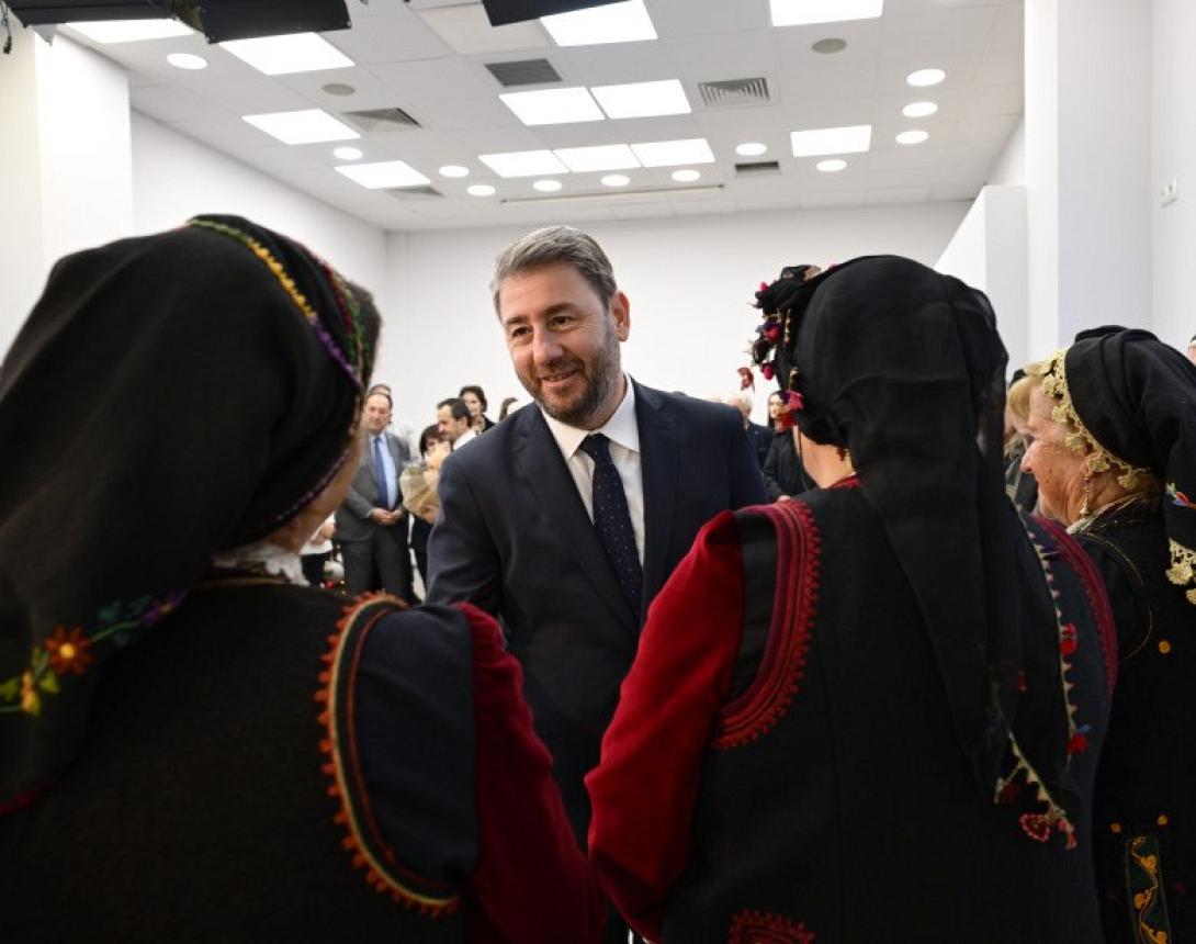 νίκος ανδρουλάκης