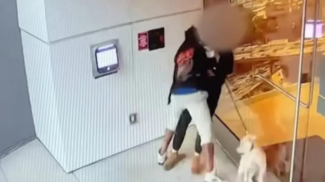 επίθεση, γυναίκα