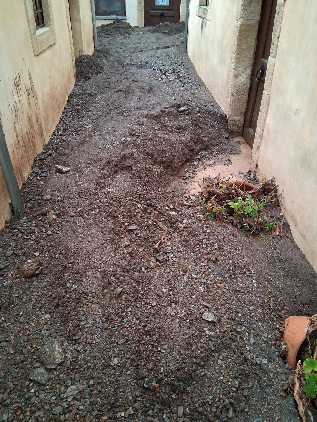 μονή επανωσήφη κακοκαιρία