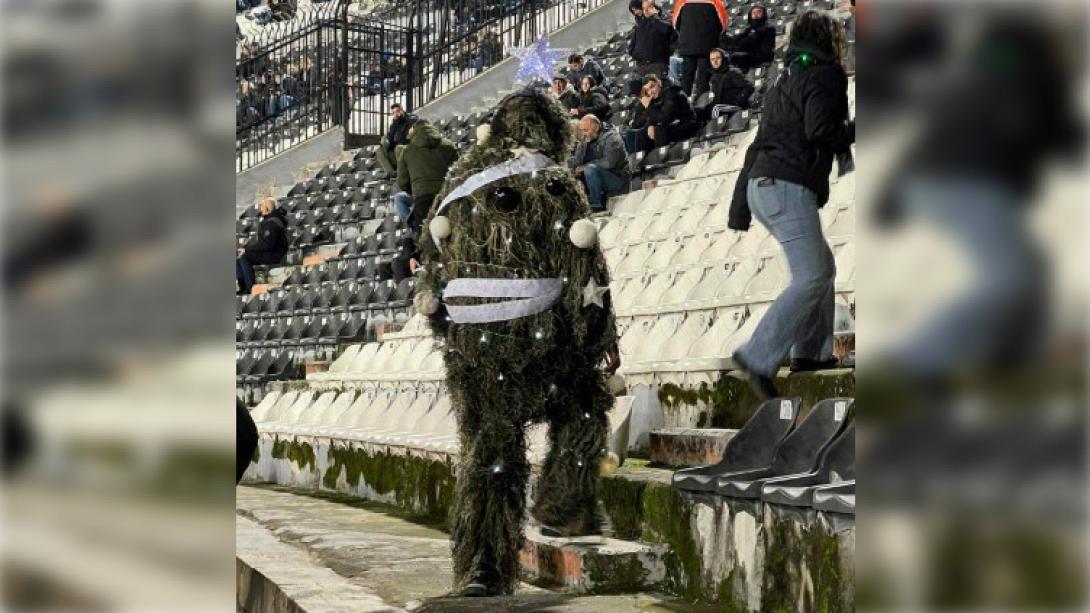 οπαδός χριστουγεννιάτικο δέντρο