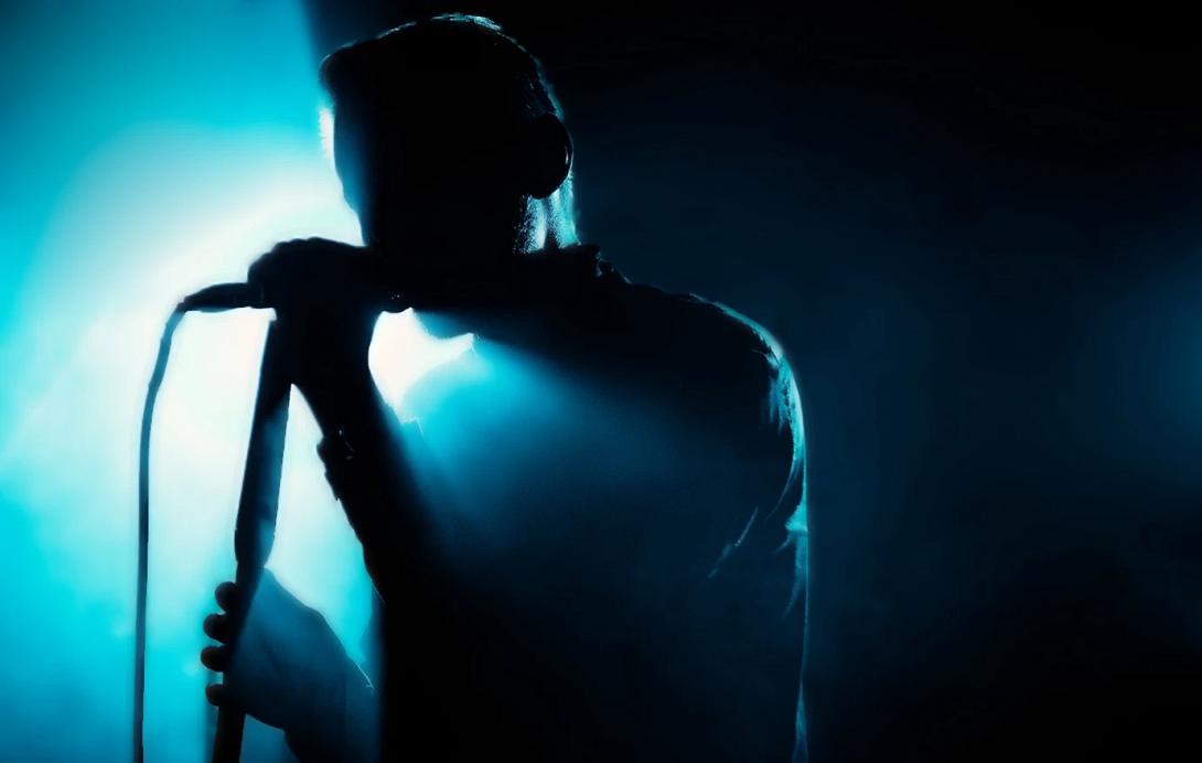 τραγουδιστής