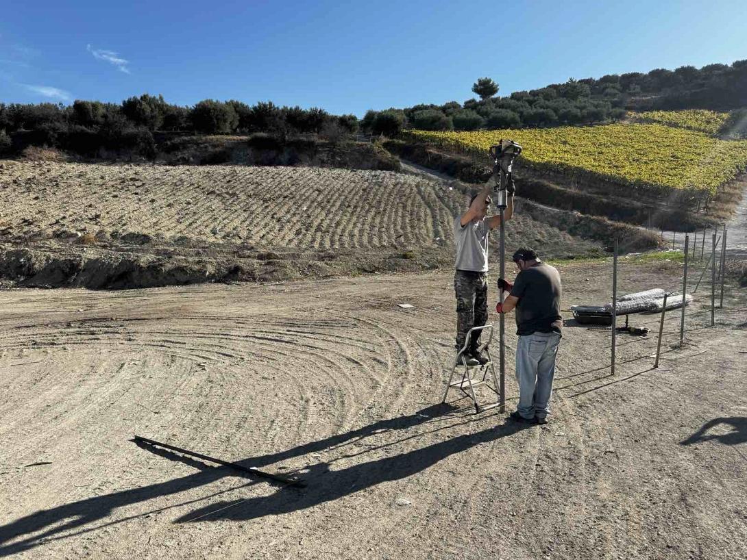 Περιφράξεις σε παράνομες χωματερές