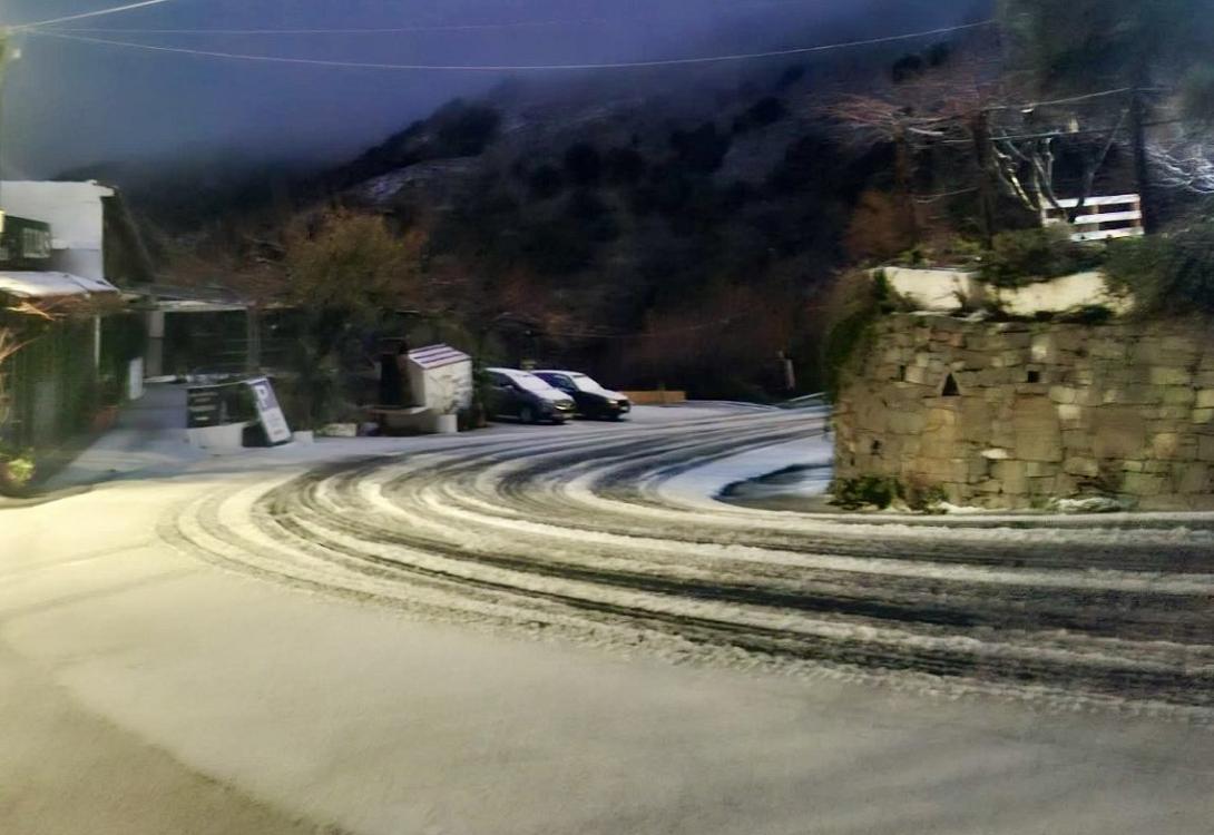 ΧΙΟΝΙΑ ΣΤΗ ΧΕΡΣΟΝΗΣΟ