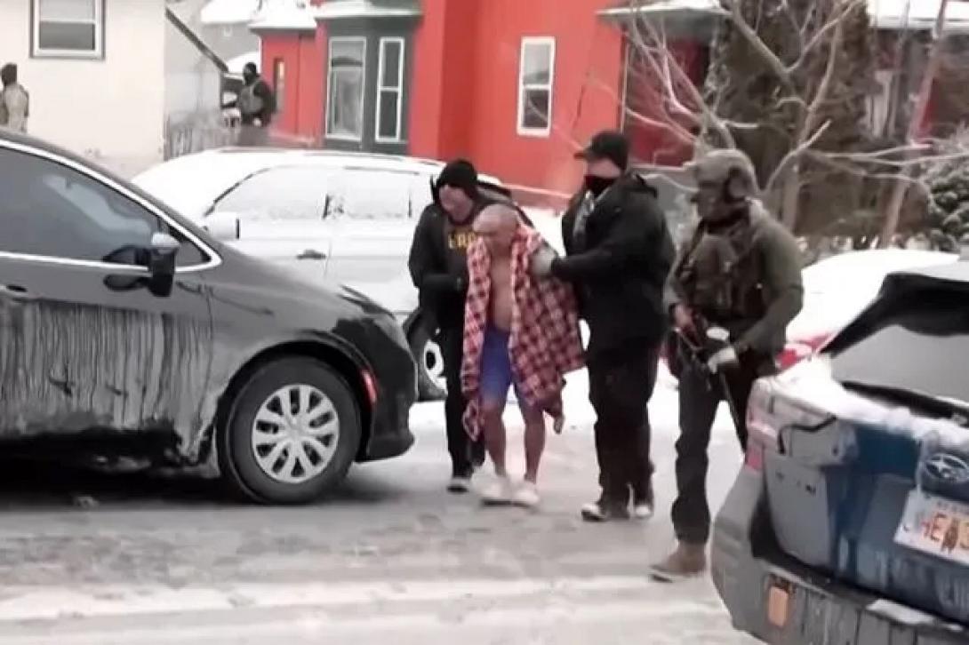 ΄άνδρας, αστυνομία