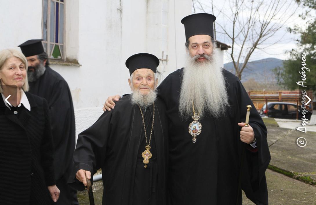 100χρονος ιερεας