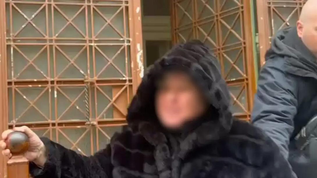 καθηγήτρια σέρρες