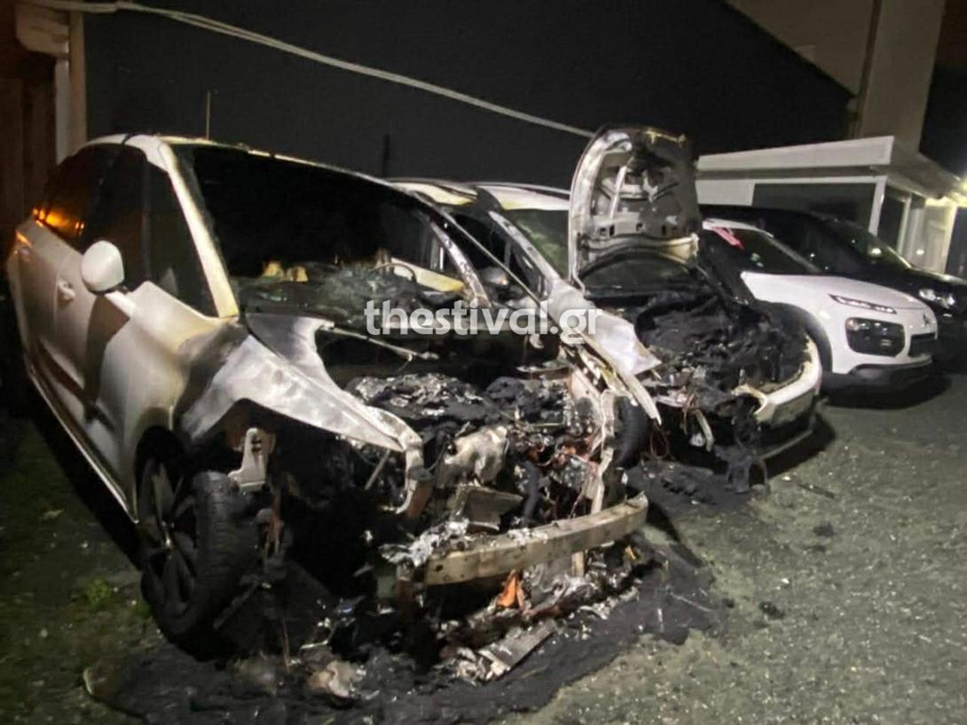 φωτιά μάντρα θεσσαλονίκη