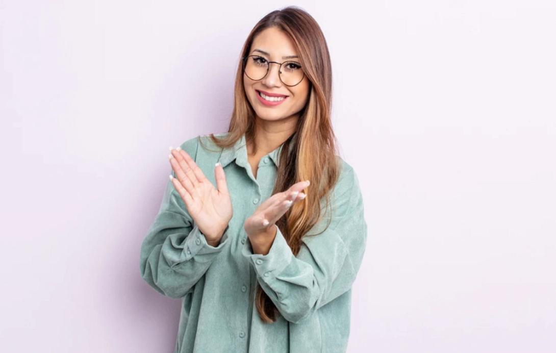 παλαμάκια, κίνηση