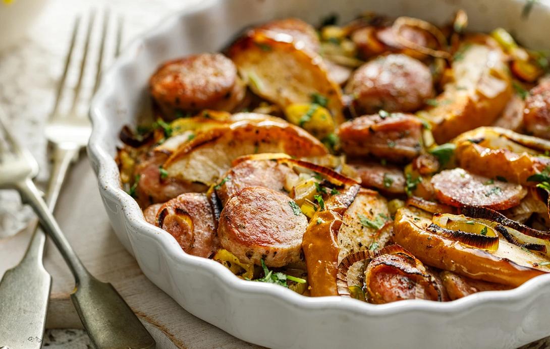 φρικασέ, λουκάνικα