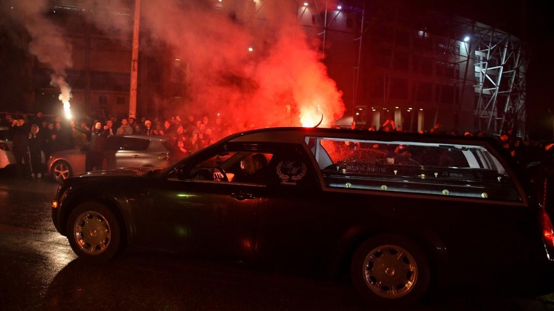 Οπαδοί ΠΑΟΚ: Στην Τούμπα η πομπή με τις 7 σορούς 