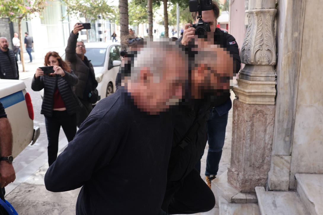 αδελφοκτονος μαρθα