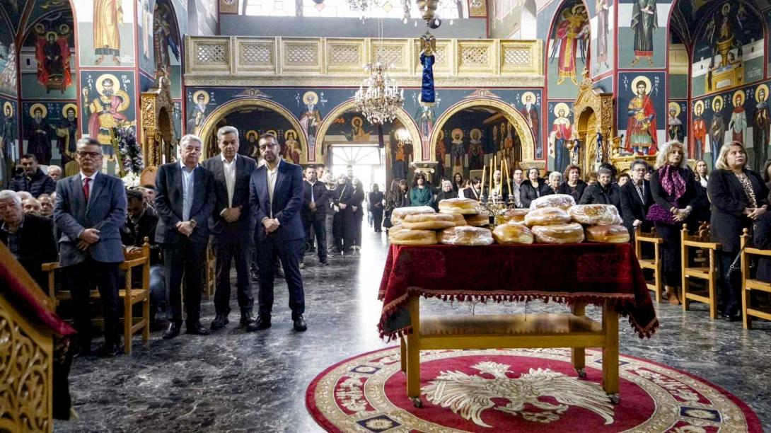 Αρναουτακης - κρουσωνας