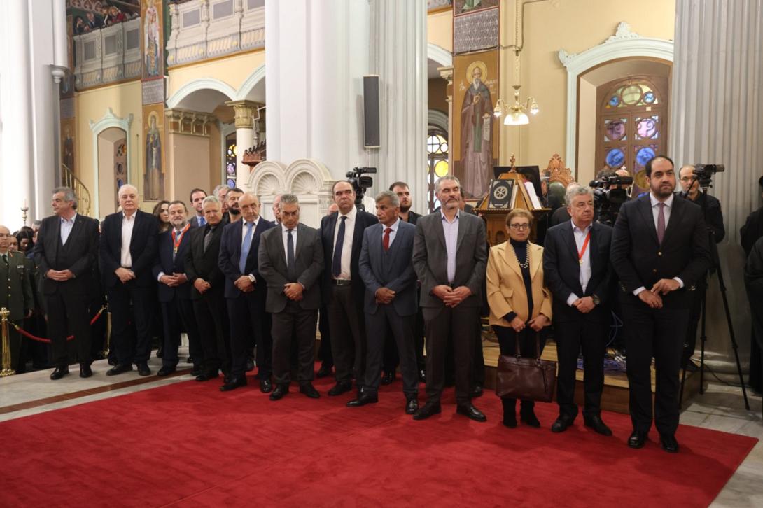 χειροτονια λαμπης