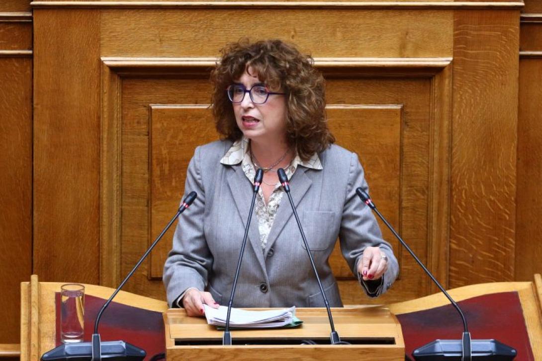 έλενα καραγεωργοπούλου