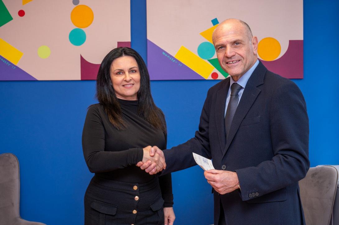 ΑΠΟΔΟΣΗ ΔΩΡΕΑΣ ΓΙΑ ΤΗ ΣΤΗΡΙΞΗ ΤΟΥ ΕΡΓΟΥ ΤΗΣ «ΗΛΙΑΧΤΙΔΑΣ»