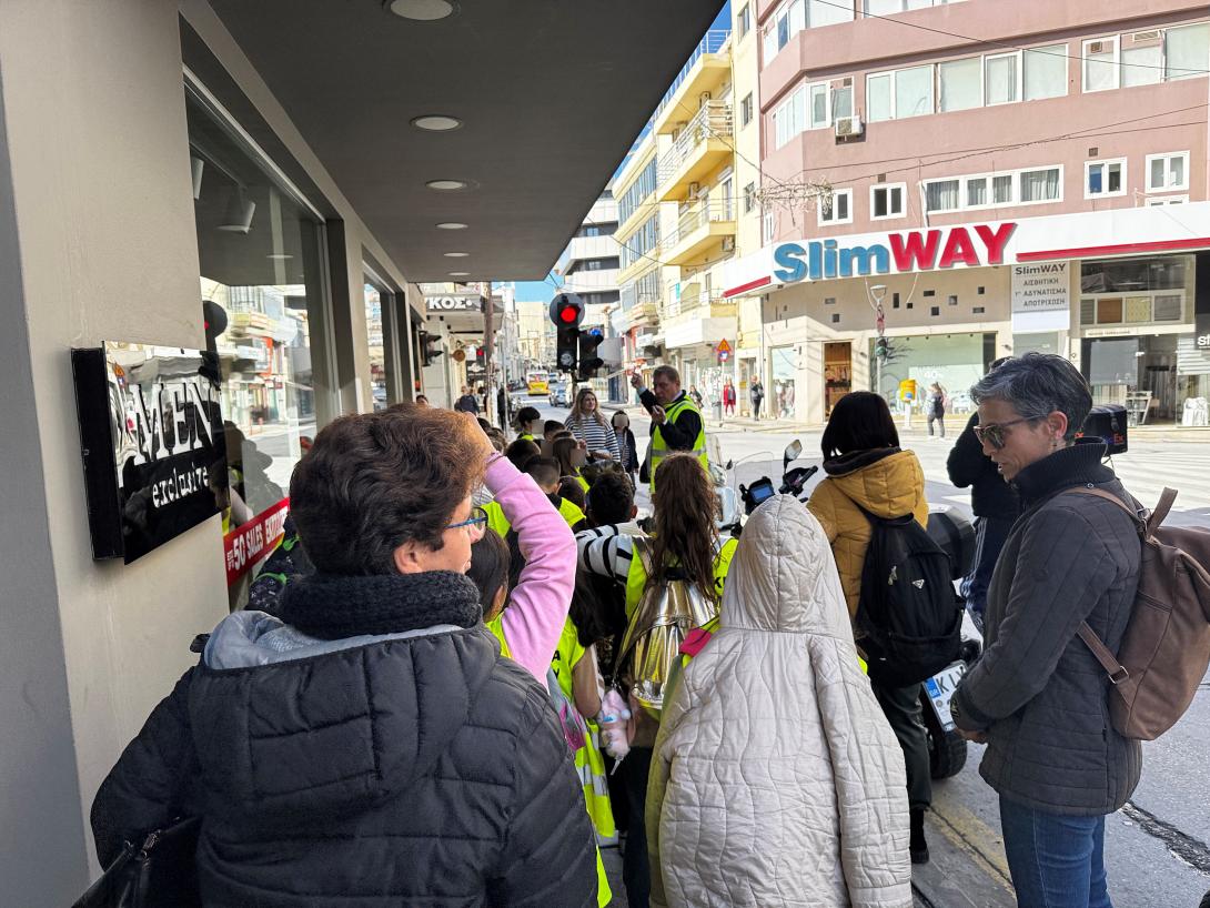 δημοτική αστυνομία σχολεία