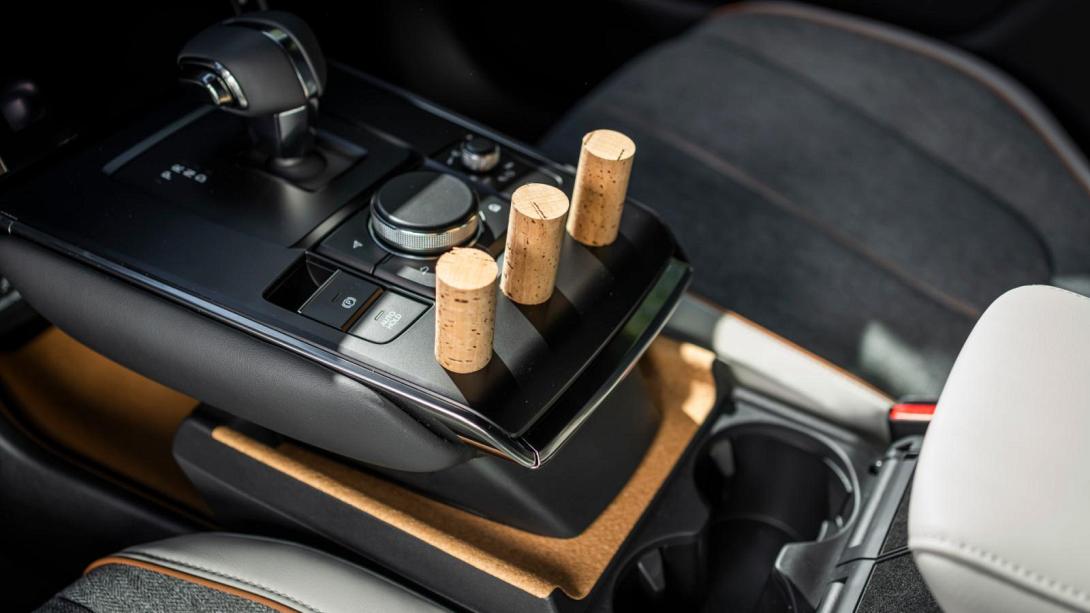 φελλος αυτοκινητο