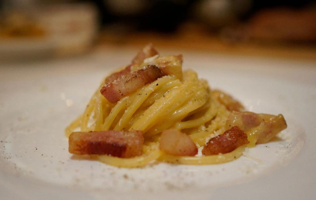 καρμπονάρα, μακαρόνια