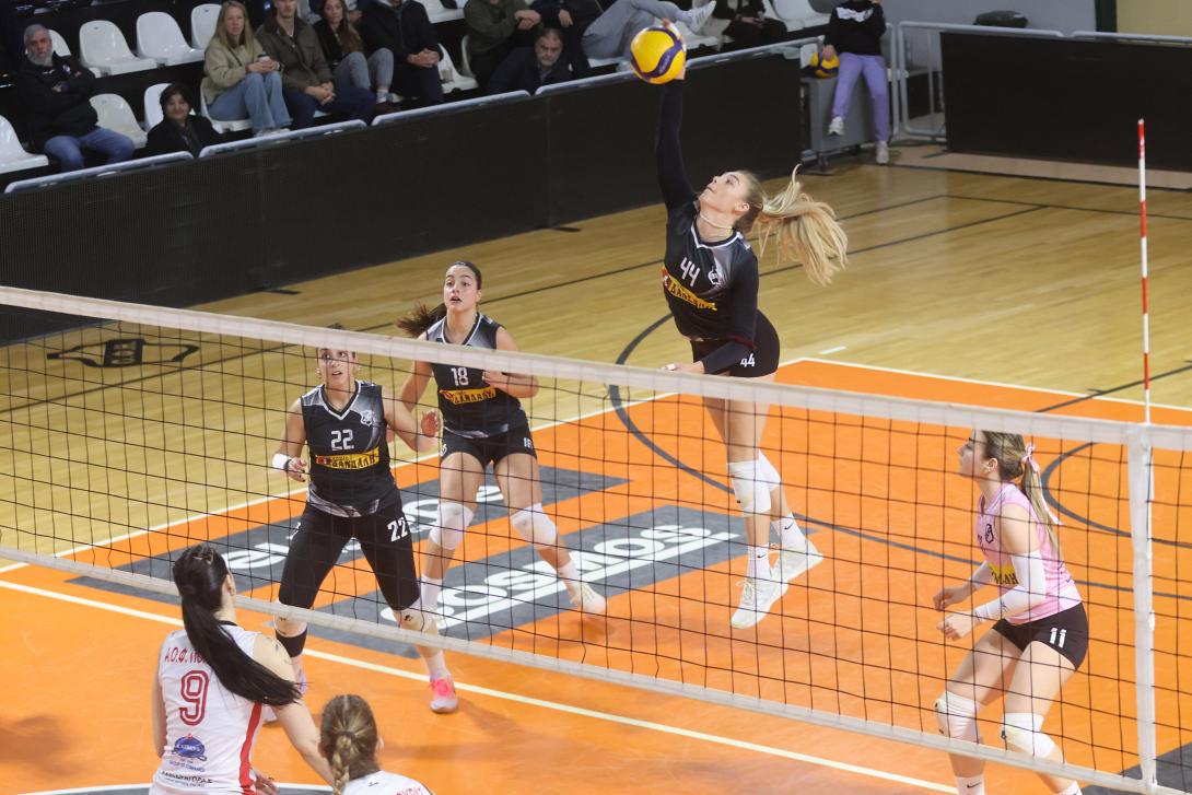 ΟΦΗ ΓΥΝΑΙΚΕΣ ΒΟΛΕΙ