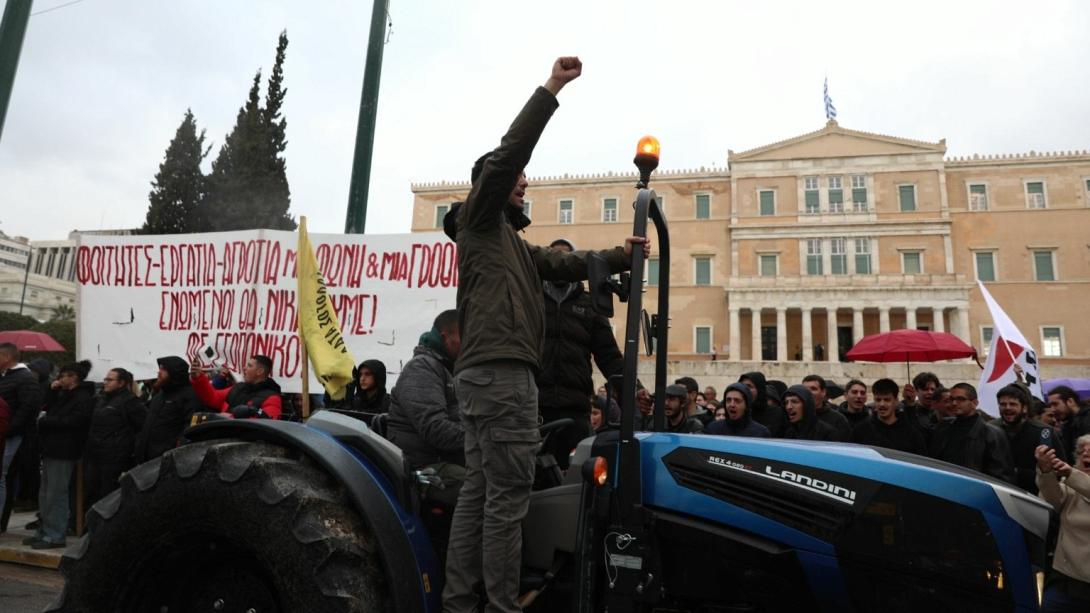 αγρότες - τρακτέρ 