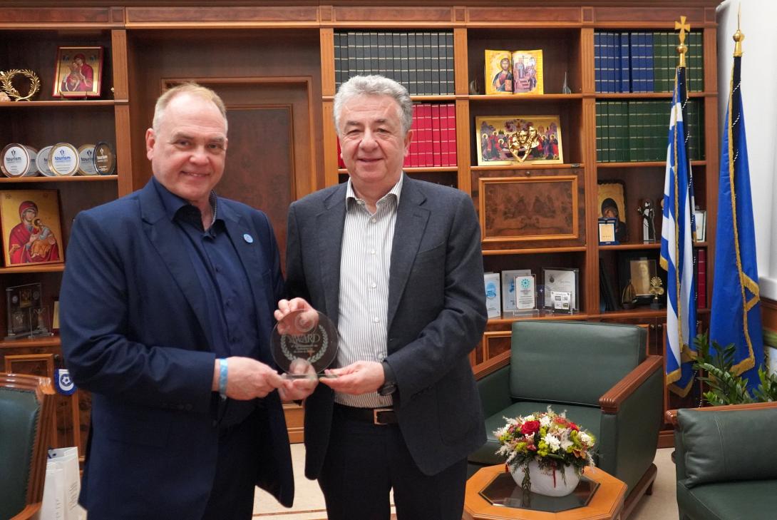 ΑΡΝΑΟΥΤΑΚΗΣ ΚΟΡΝ