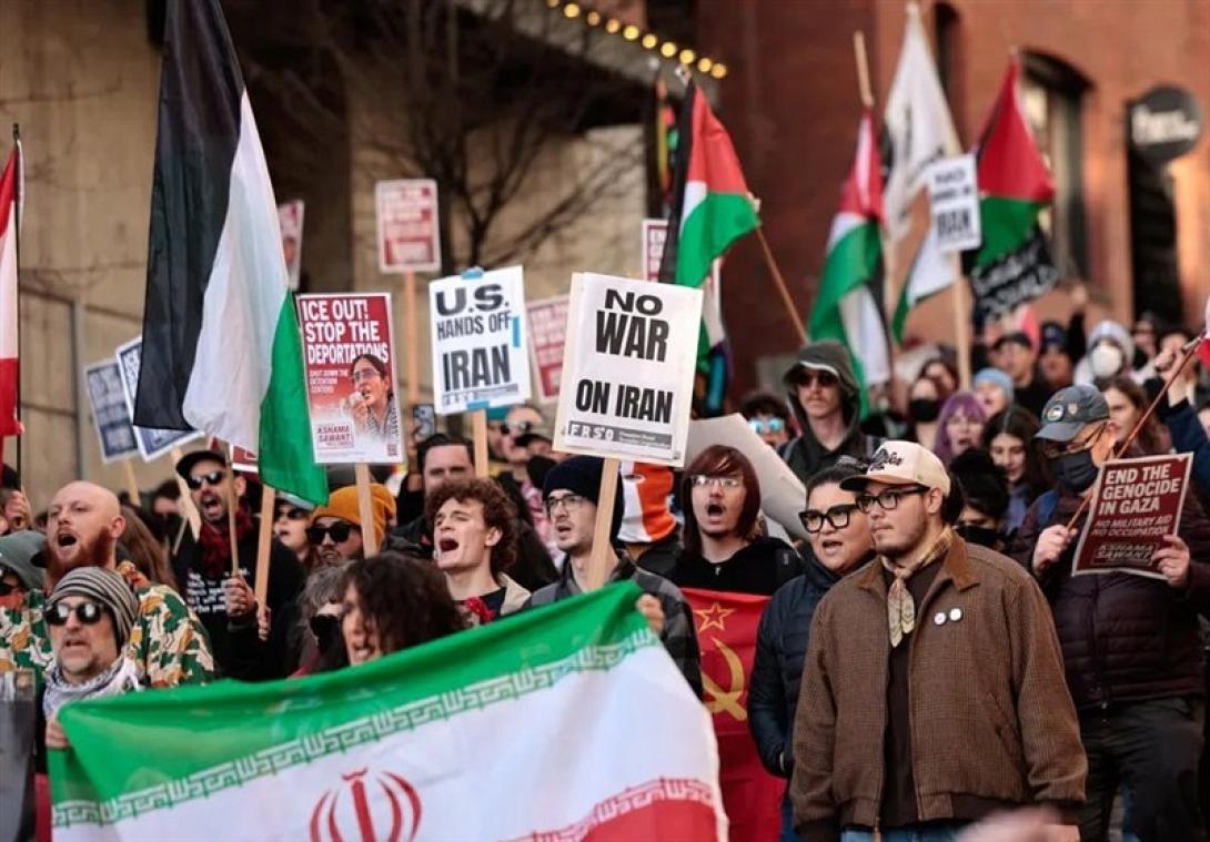 Protesters in US Cities Demand End to Strikes on Iran
