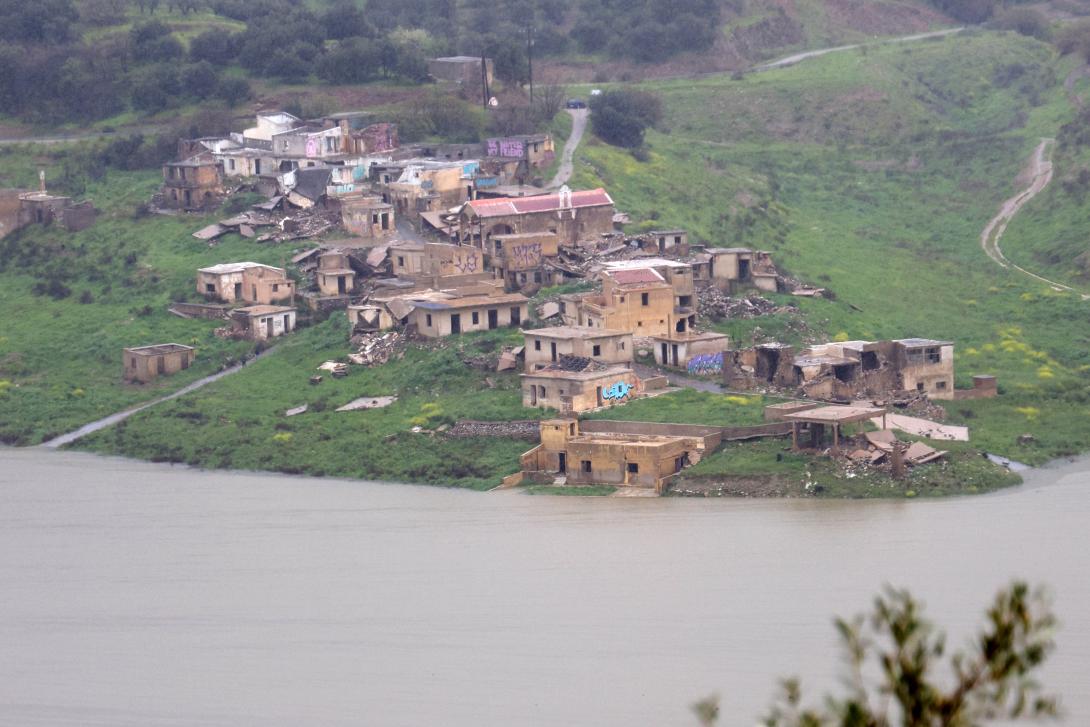 Φραγμα Αποσελέμη