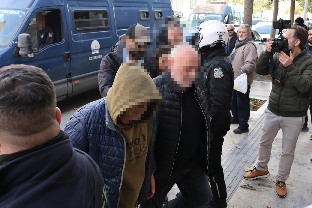 συλληφθέντες κύκλωμα