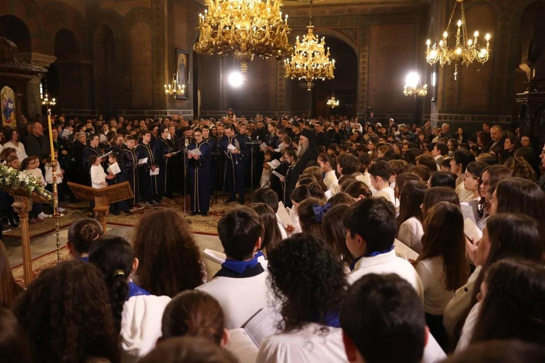 μαθητες χαιρετισμοι