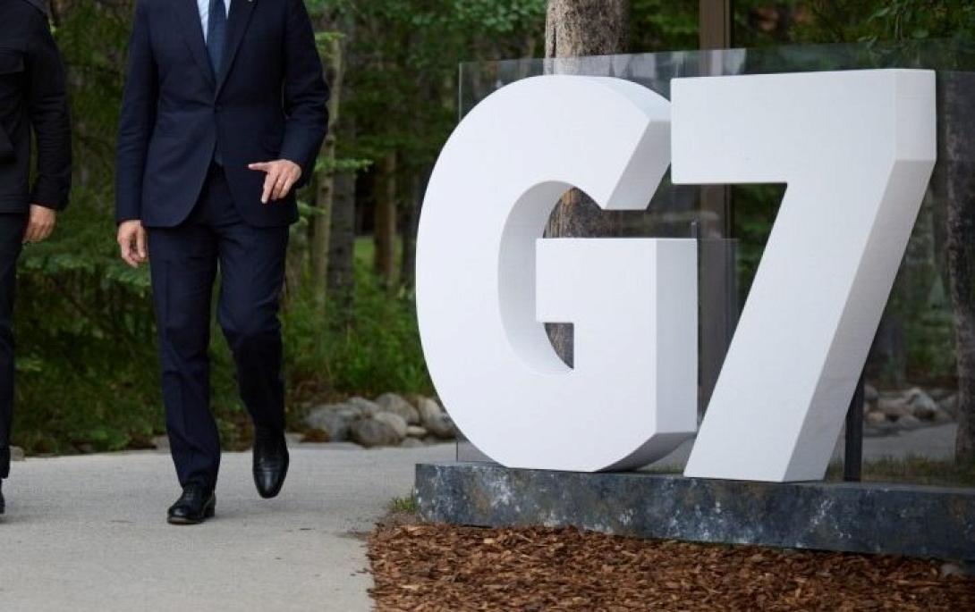 G7