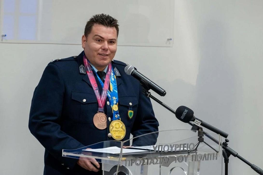 ΓΙΑΝΝΗΣ ΚΑΡΓΙΩΤΑΚΗΣ