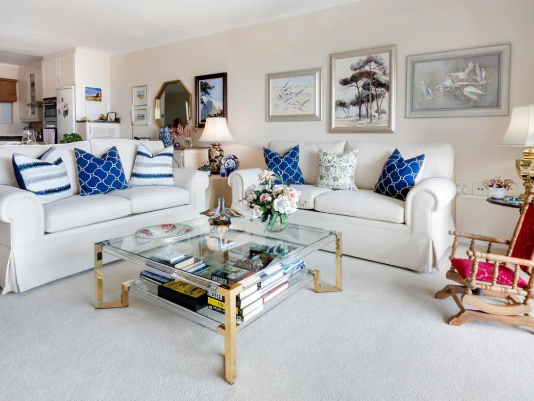 ΤΡΑΠΕΖΙ ΚΑΘΙΣΤΙΚΟΥ