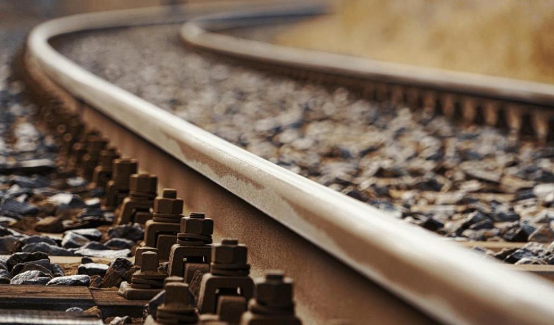 γραμμή τρένου 