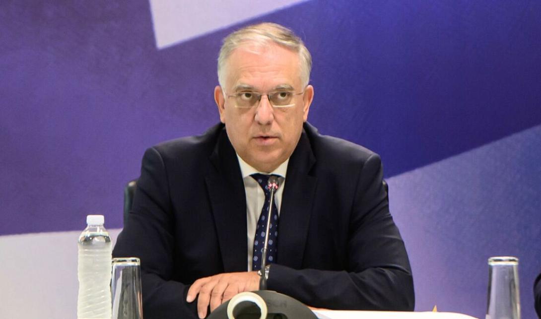 Τάκης Θεοδωρικάκος 