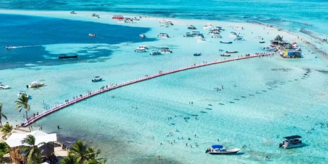 Θάλασσα επτά χρωμάτων