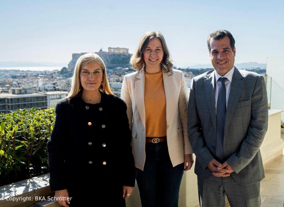 Συνάντηση Πλεύρη – Βολουδάκη με την Αυστριακή Ομοσπονδιακή Υπουργό Claudia Bauer