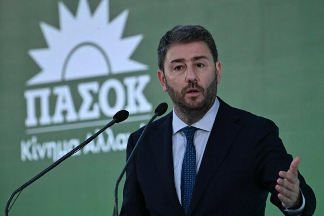 νικος ανδρουλακης 