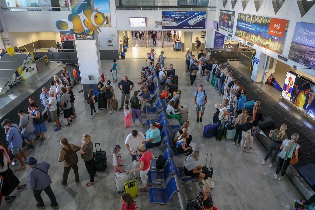 αεροδρομιο ηρακλειου επιβατες 