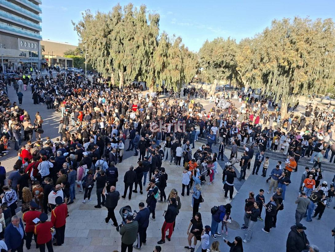 φιλαθλοι οφη πλατεια ελευθεριας