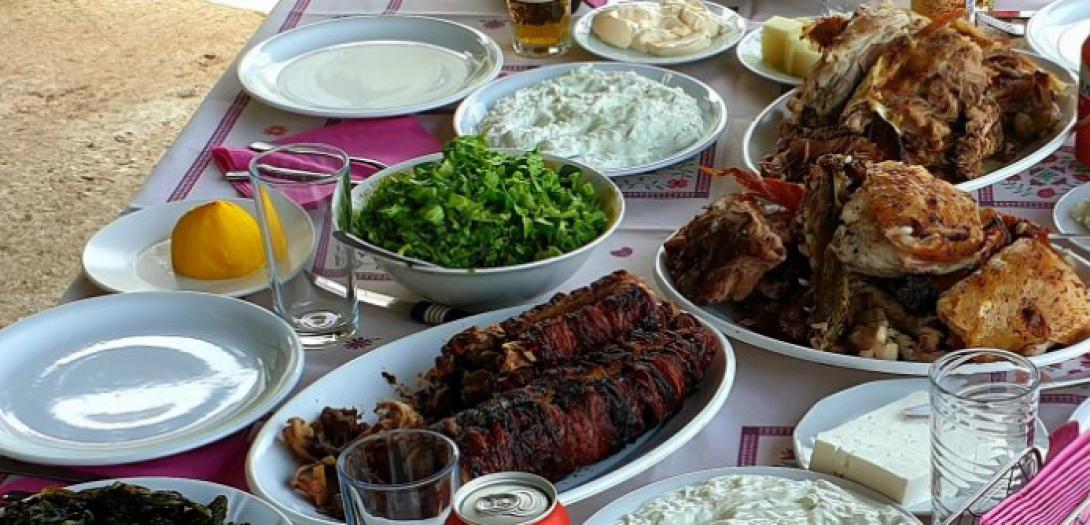 ΠΑΣΧΑΛΙΝΟ ΤΡΑΠΕΖΙ