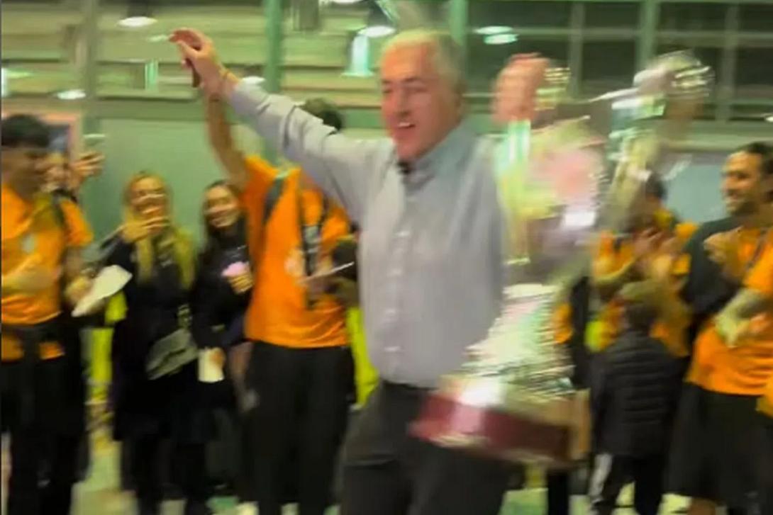 ΜΠΟΥΣΗΣ ΖΕΙΜΠΕΚΙΚΟ