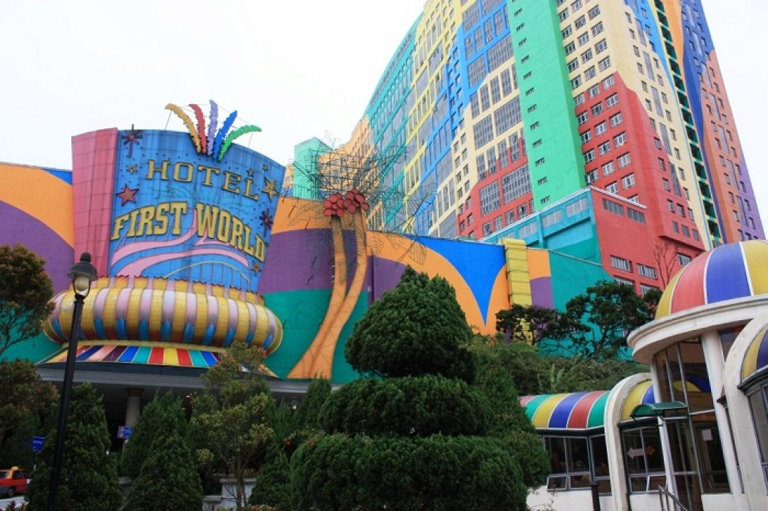 First World Hotel & Plaza