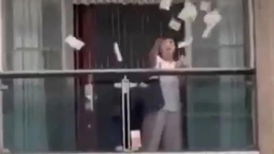 κίνα, χρήματα