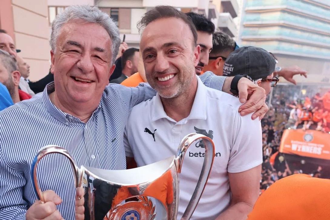 ΑΡΝΑΟΥΤΑΚΗΣ ΚΟΝΤΗΣ