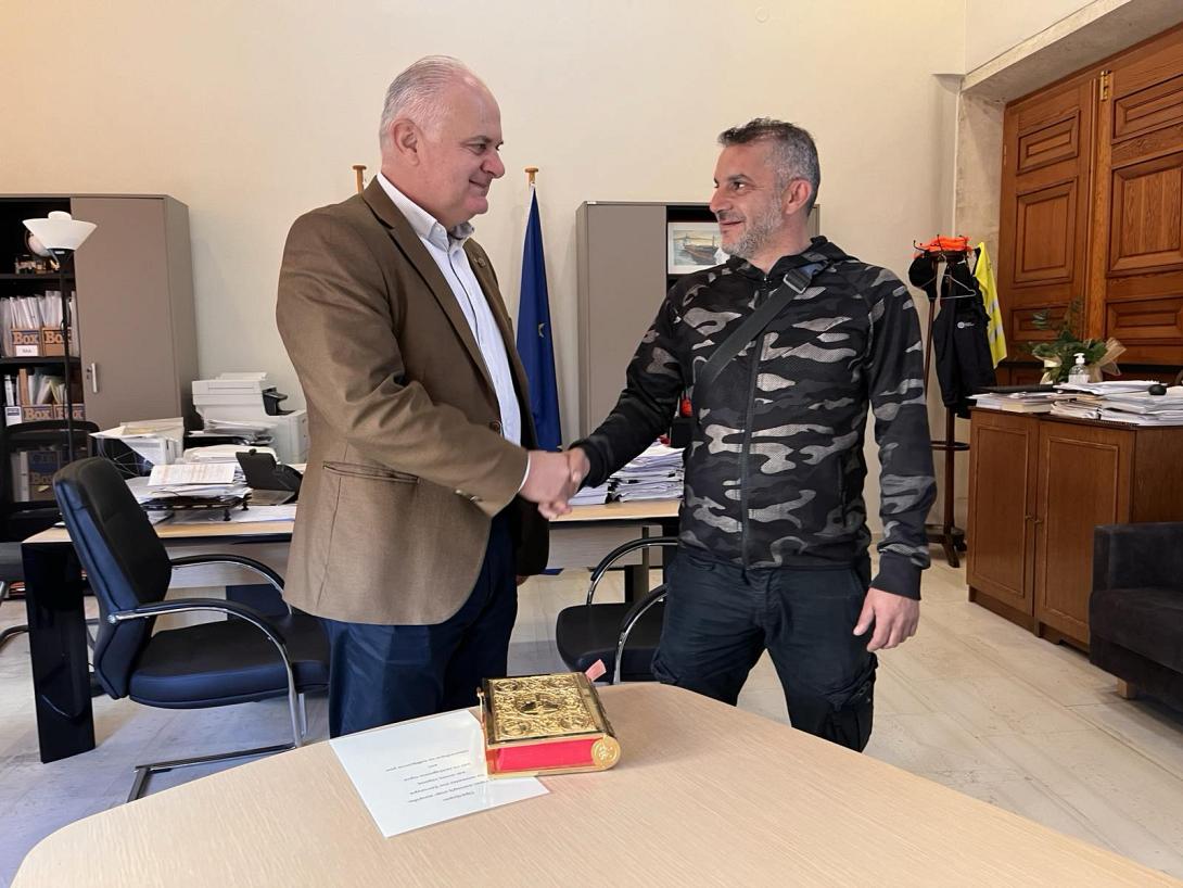 ορκομωσια ΥΠΑΛΛΗΛΟΥ