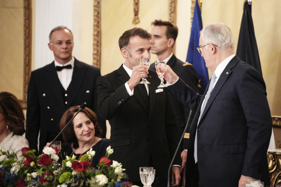 μακρόν τασούλας