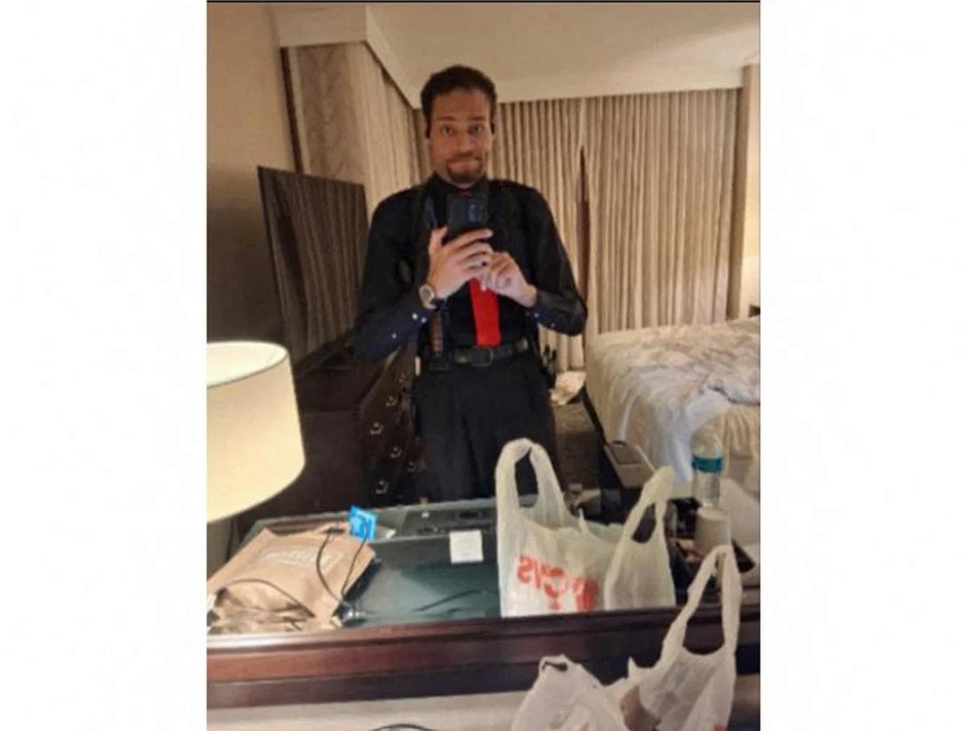 ένοπλοσ, τραμπ